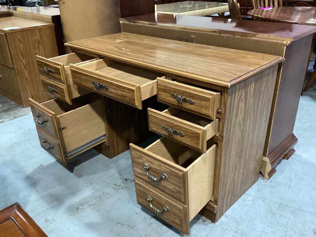 81837 - Knee Hole Desk 48x20x30