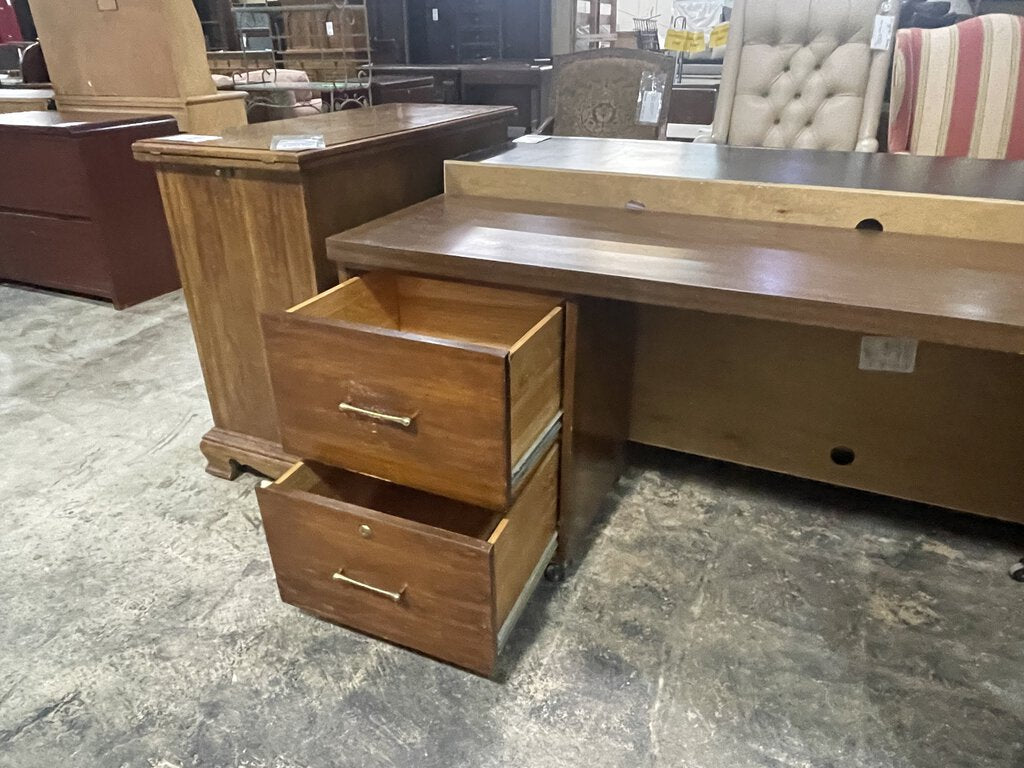 81822 - Rolling Credenza Desk 84x19x28