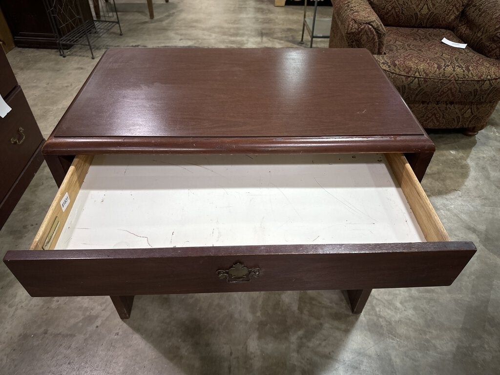 81831 - American Of Martinsville Desk 34x20x30