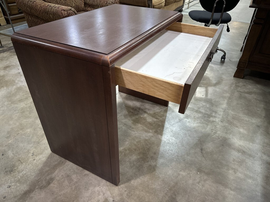 81831 - American Of Martinsville Desk 34x20x30