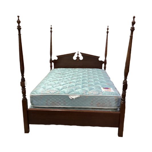 81770 - Queen Post Bed Frame 63x89x72