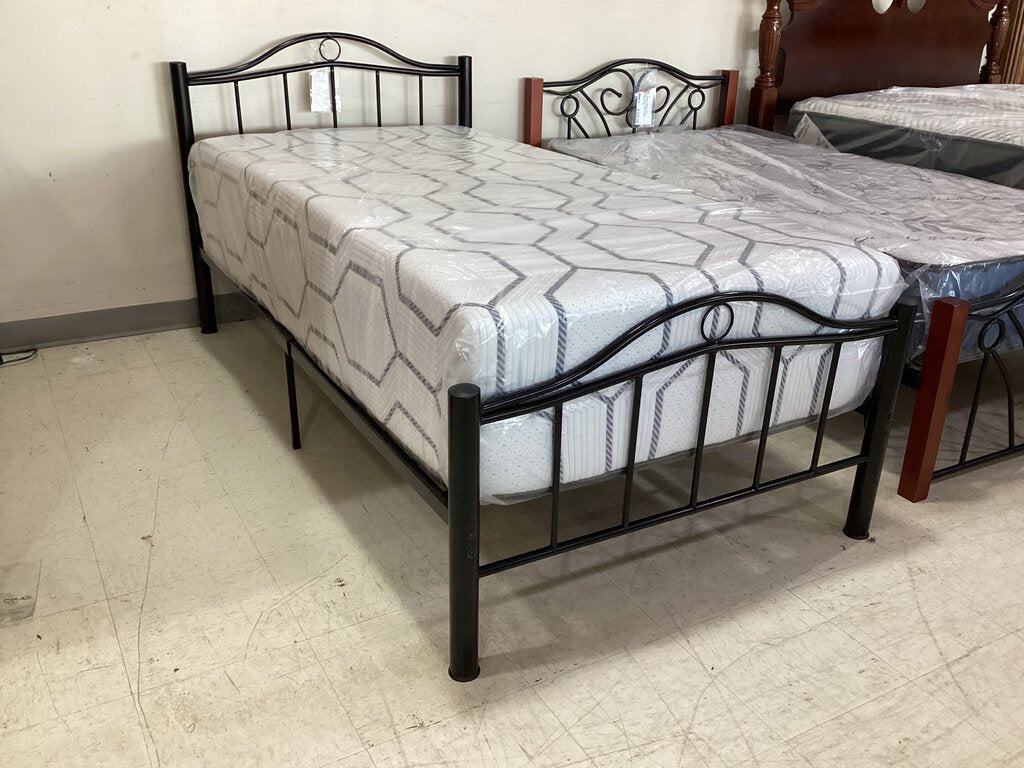 Teo NEW Twin Platform Bed Frame 41x80x38 (233210)