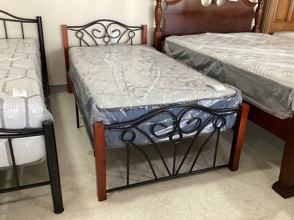 Bailey* NEW Twin Platform Bed Frame (202311)