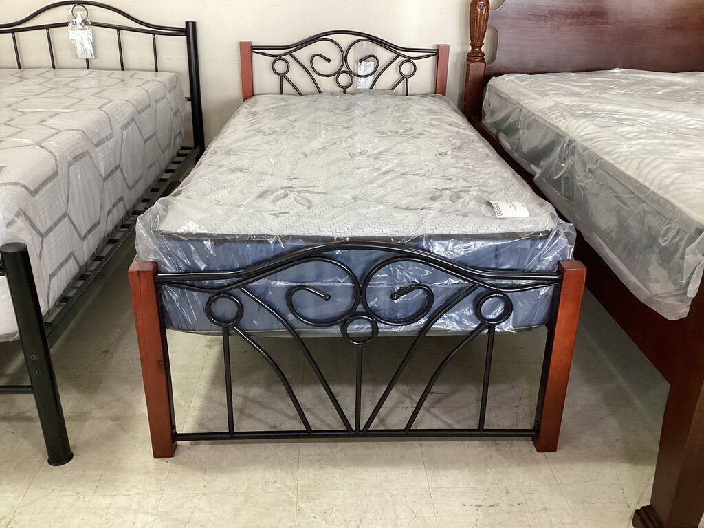 Bailey* NEW Twin Platform Bed Frame (202311)