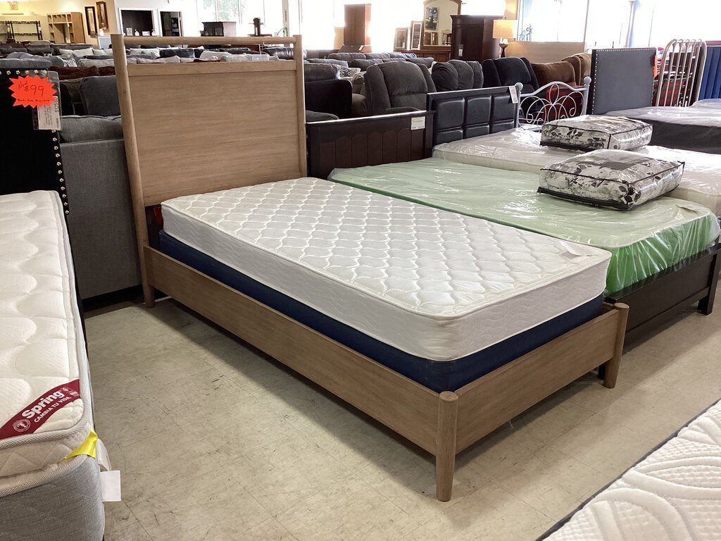 81917 - Aspen Home Shiloh Twin Bed Frame 42x81x52