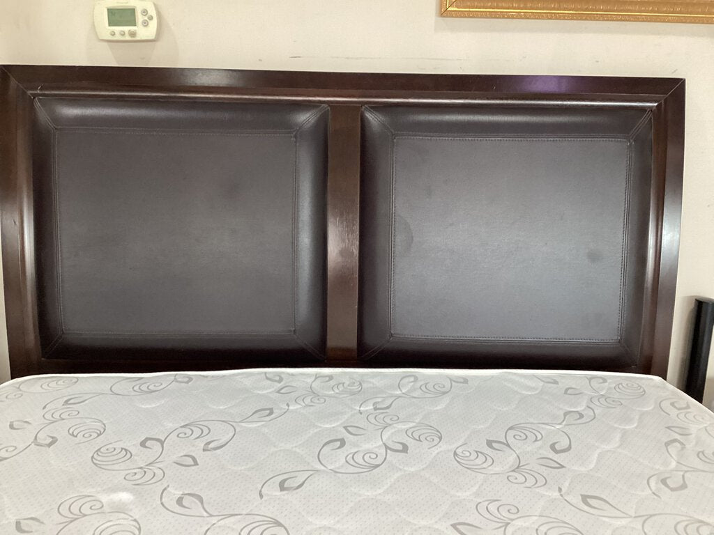 81938 - Queen Bed Frame 63x86x56