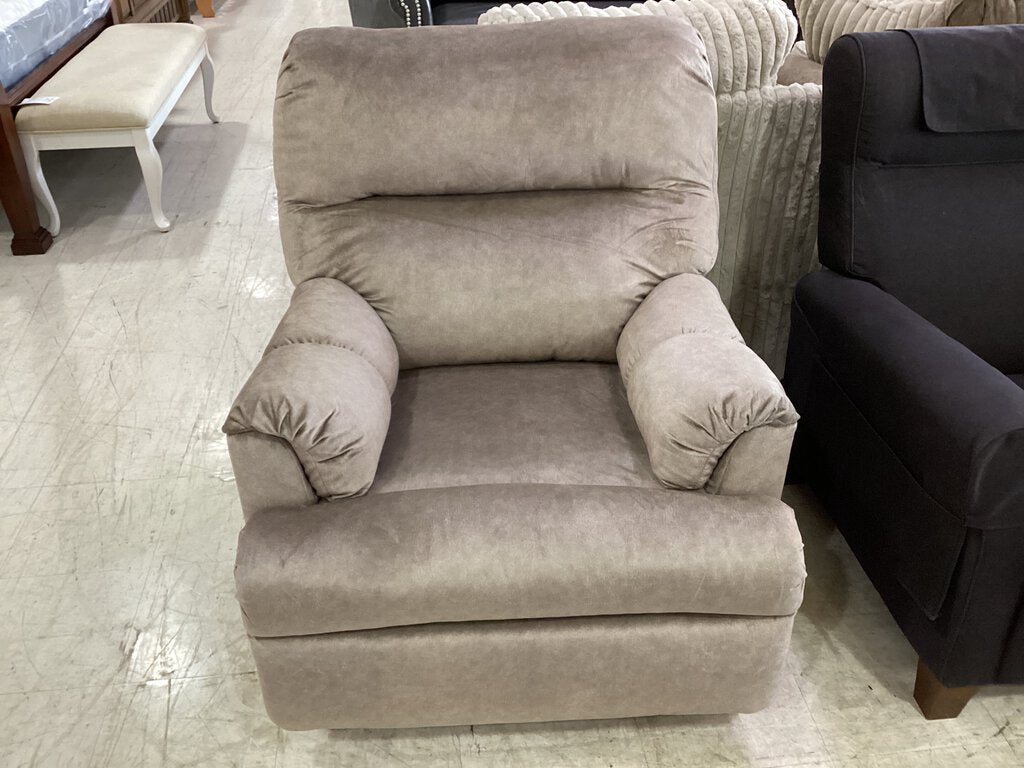 Chat Beige NEW Recliner 33x34x39 (2155-CHANG)