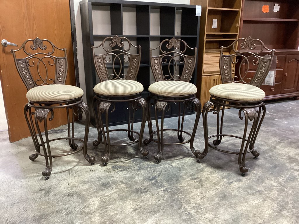 81895 - Ashley Opulence II 4pc Swivel Bar Stools 18x18x43