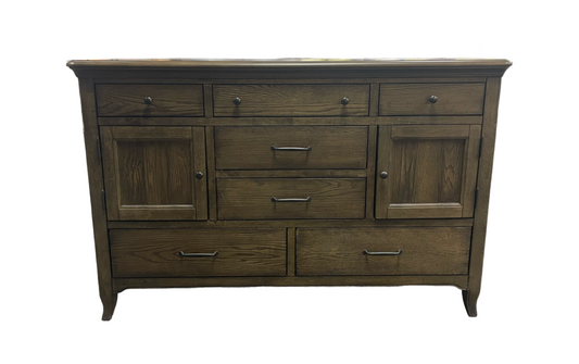 76820 - Magnussen Roxbury Seven Drawer Dresser 66x19x43