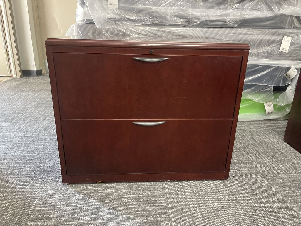 76821 - Executive File Cabinet w/Key 36x24x30