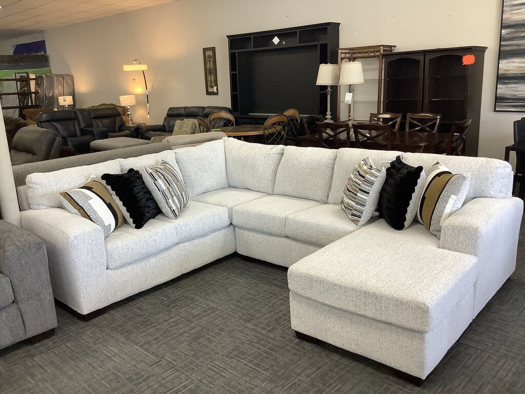 Shay Arctic NEW Sectional 93x117x39 (6951-52-55)