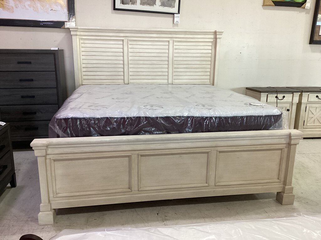 81986 - Ashley Bolanburg King Bed Frame 84x88x63