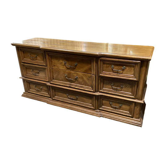 81976 - Bassett Westmoor Dresser 64x18x30