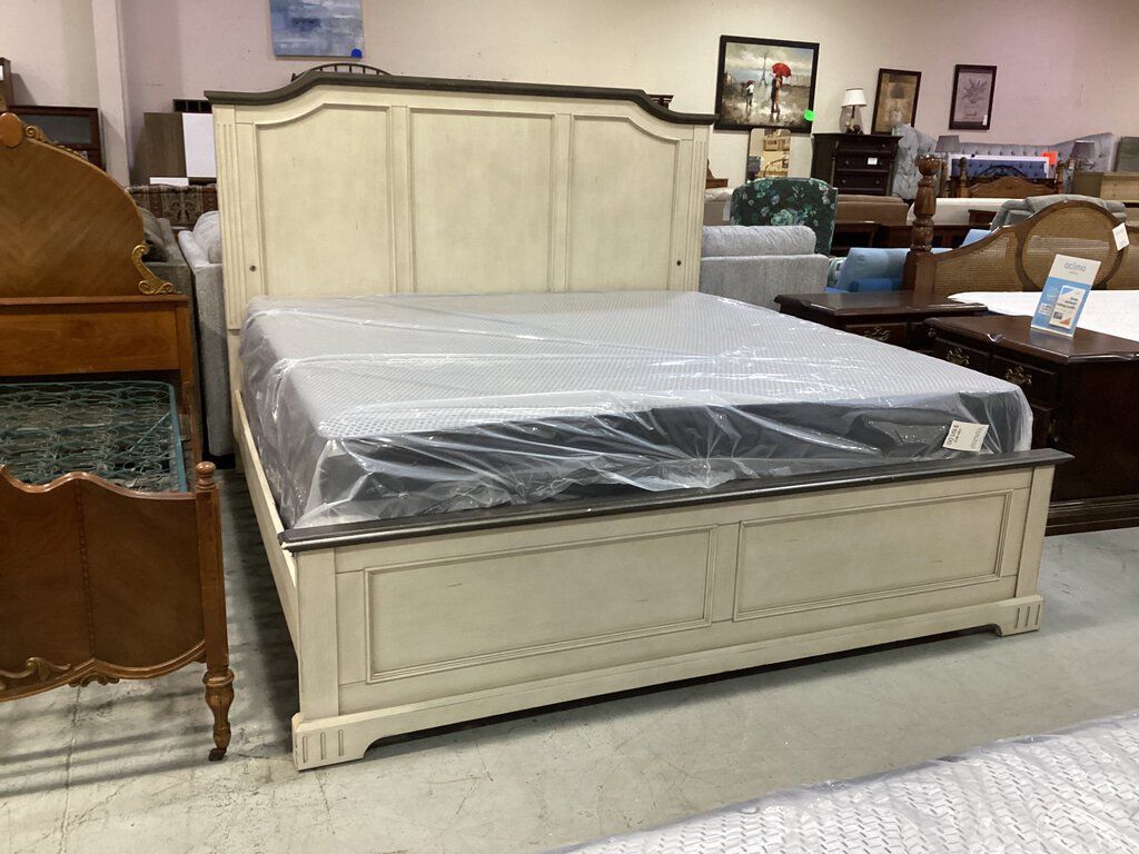 82002 - King Bed Frame 80x86x52