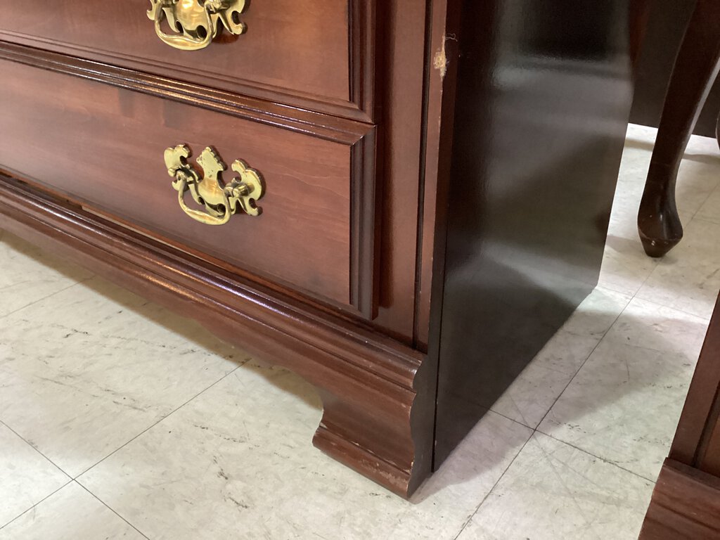 82001 - Cherry 3 Drawer Chest 40x18x32