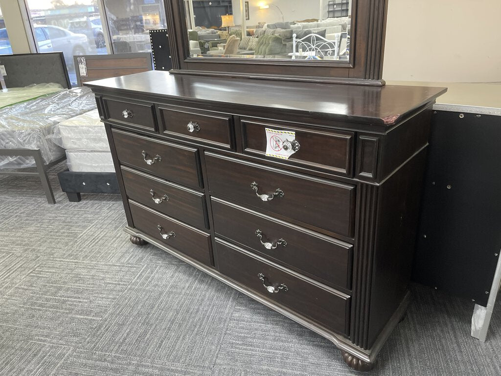 76863 - Syracuse Six Drawer Dresser w/Mirror 64x18x39