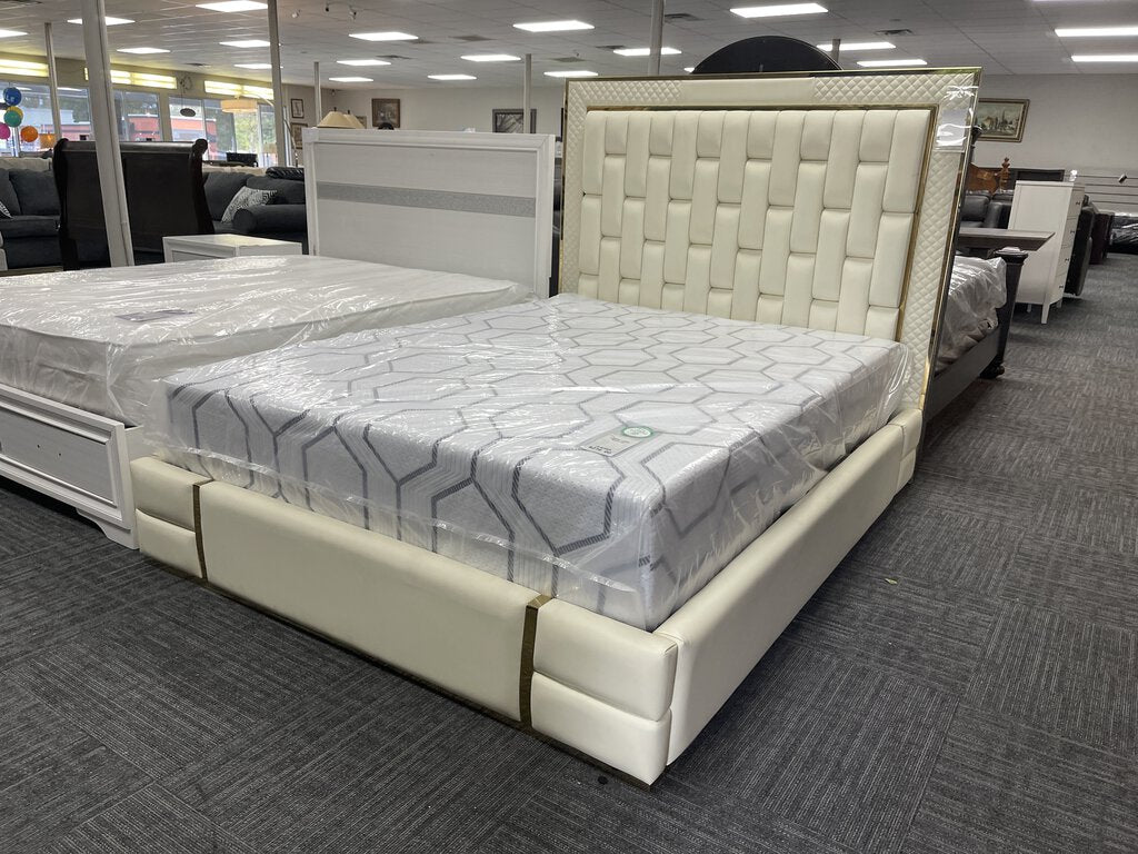 Modern Queen Platform Bed Frame 65x87x60