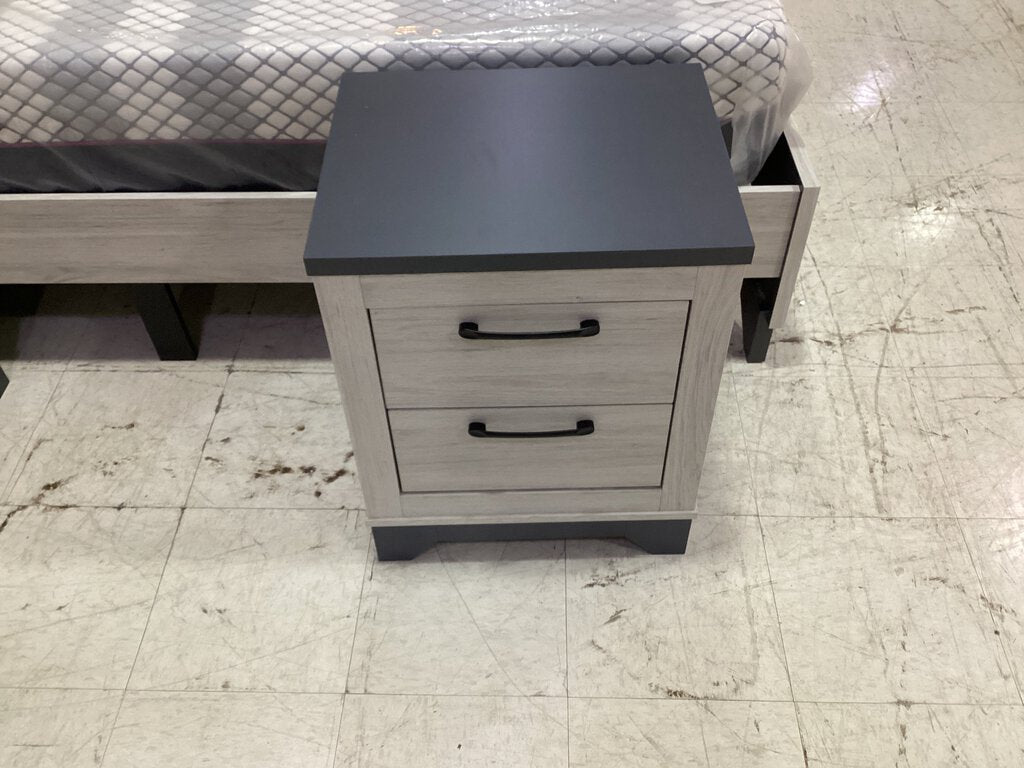 Albany NEW Nightstand 19x16x24 (123197)