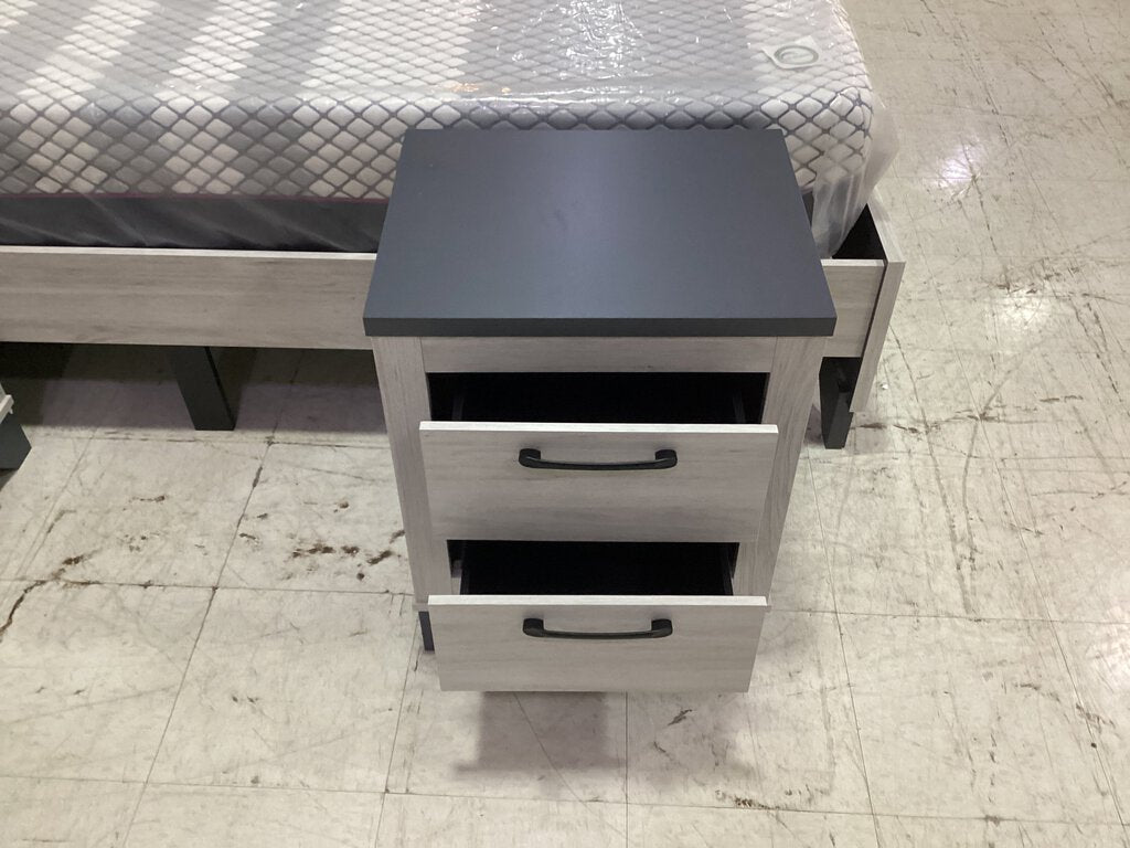 Albany NEW Nightstand 19x16x24 (123197)