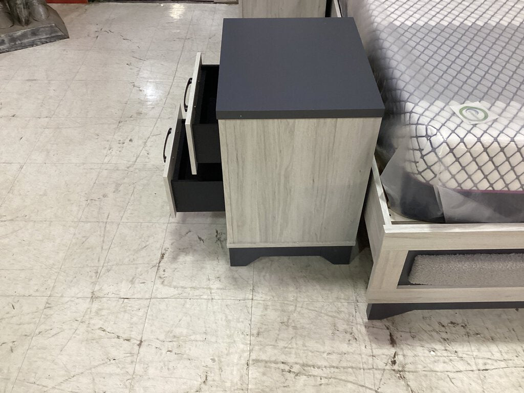 Albany NEW Nightstand 19x16x24 (123197)