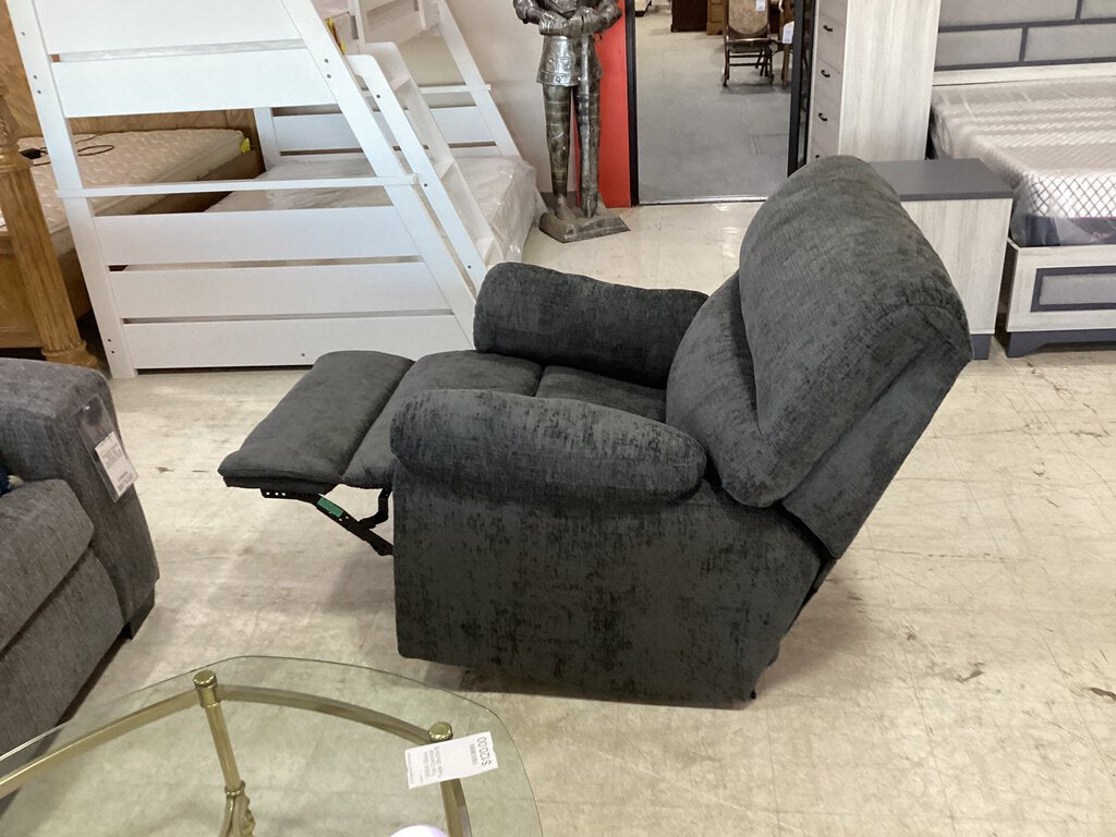 Wow Dusk NEW Recliner35x37x41 (2450)