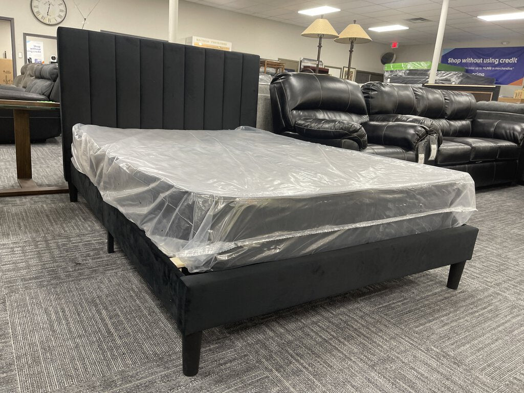 Elisa NEW Full Black Velvet Platform Bed Frame 55x80x44 (108220)