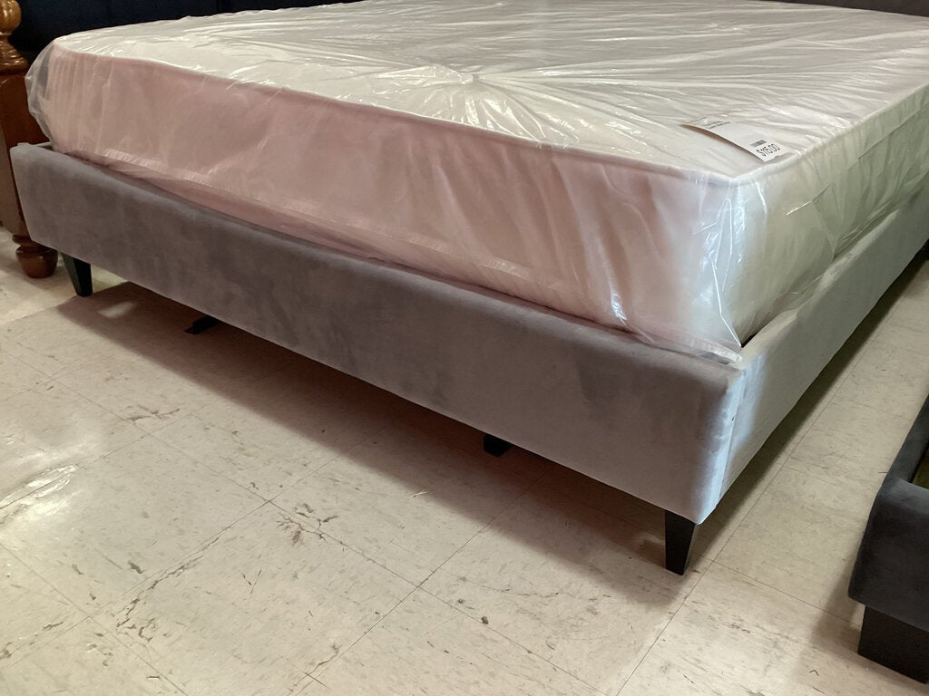 Bella NEW Queen Platform Bed Frame 63x89x47 (1131-32-33)