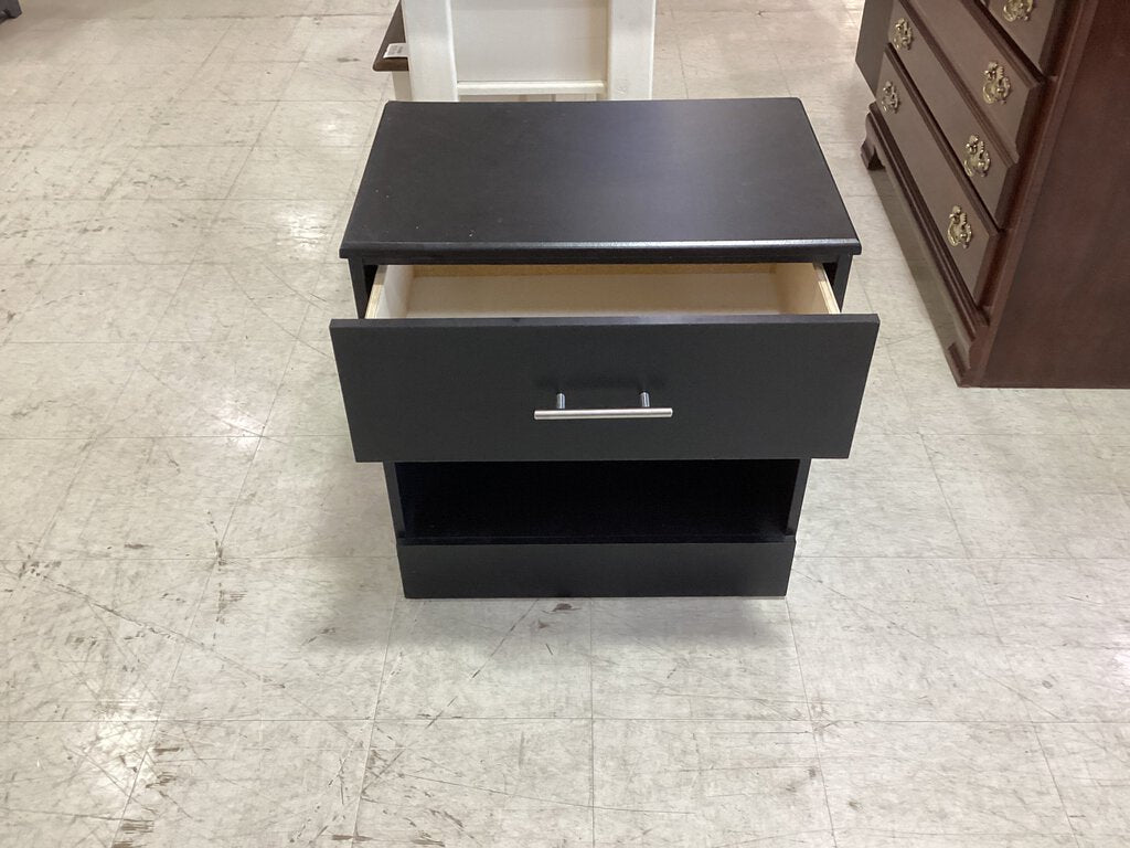 82037 - Black Single Drawer Nightstand 24x16x26