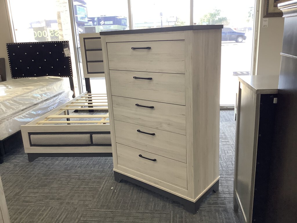 Albany NEW Chest 31x16x49 (123196)