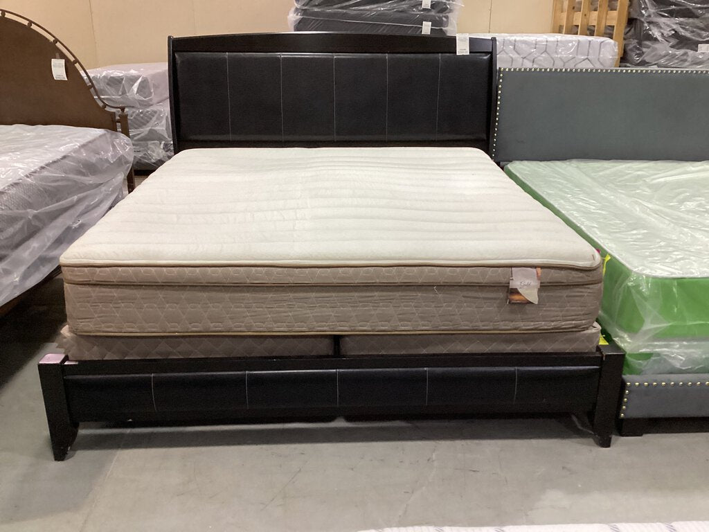 82043 - Gold Euro Top King Mattress w/Box