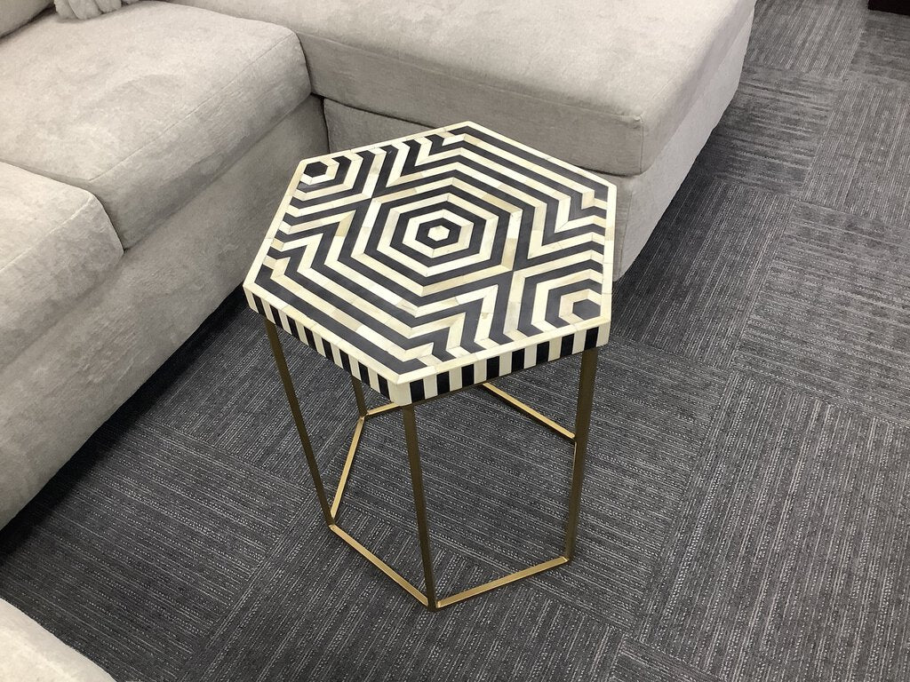 76889 - Scott Living Fulton Side Table 18x20x24