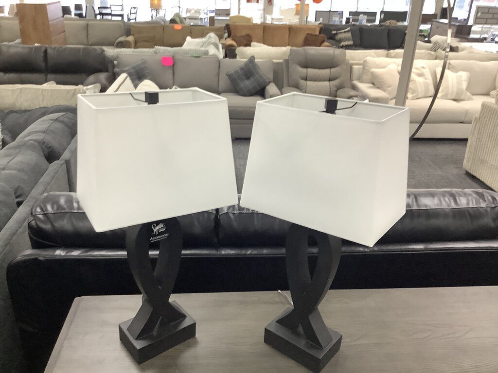 76890 - Pair Of Ashley 25'' Tall Poly Lamps