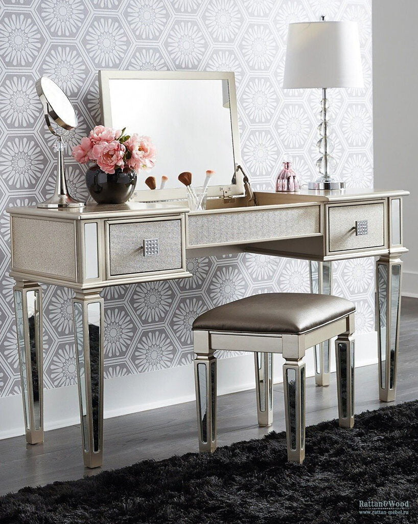 Juliet Vanity with Stool 54x18x30 (176000)