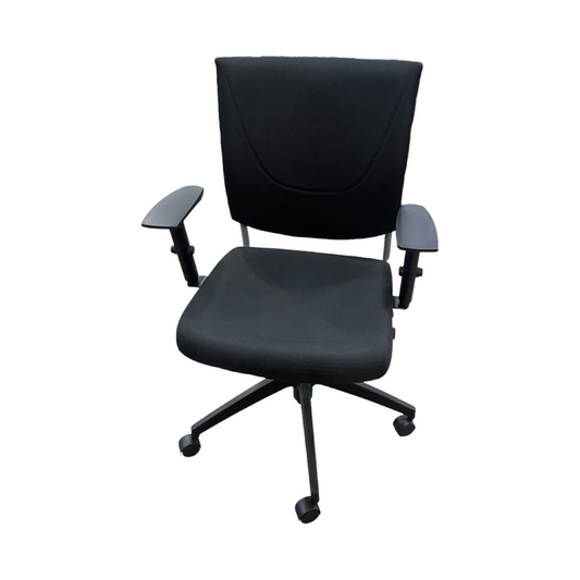 82096 - Black Swivel Office Chair 25x21x37