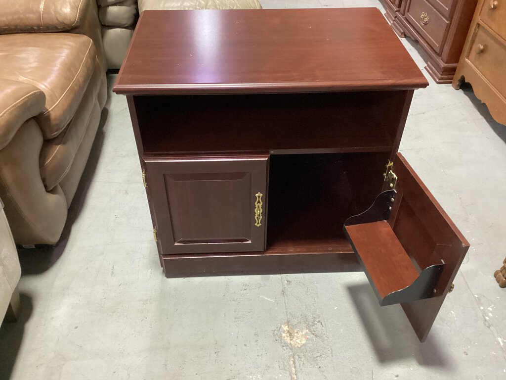 82080 - Rolling TV Stand 29x19x28