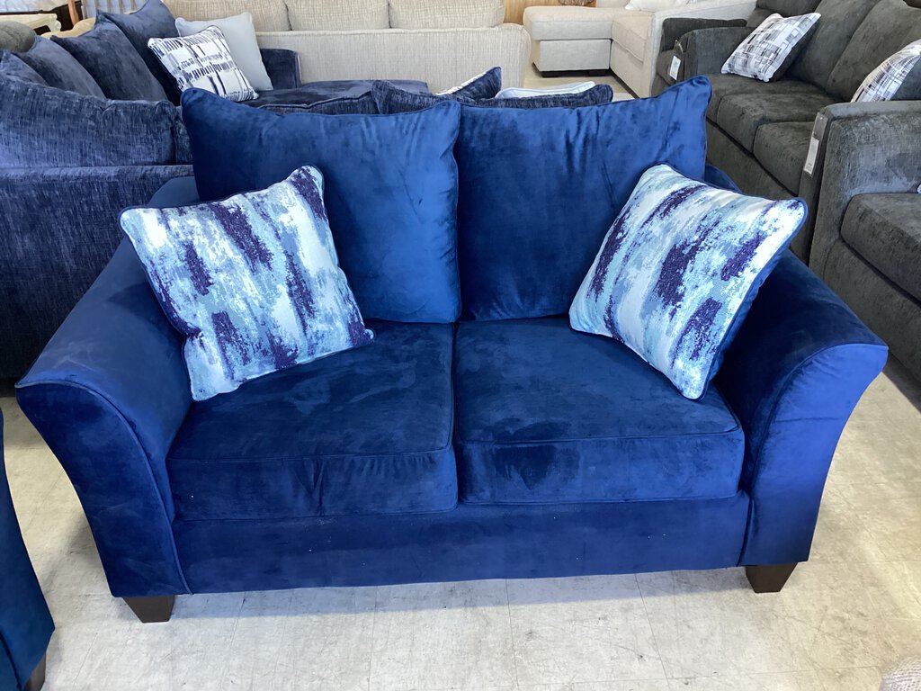 Velour Navy NEW Loveseat 68x38x39 (7702-VELN)