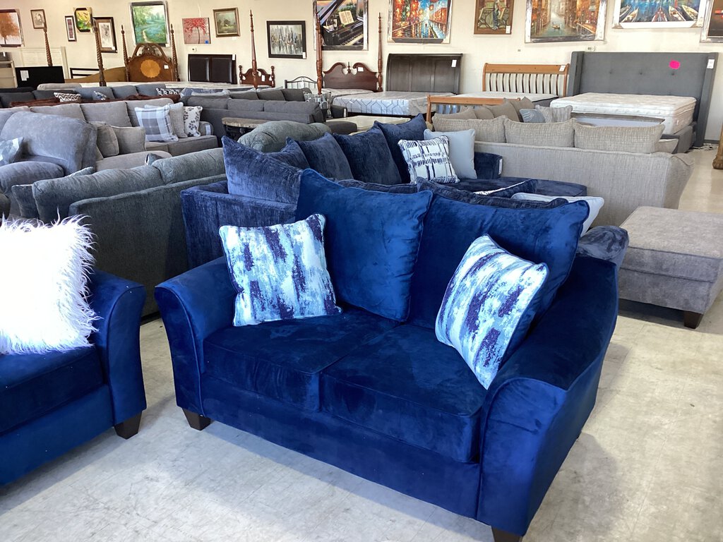 Velour Navy NEW Loveseat 68x38x39 (7702-VELN)