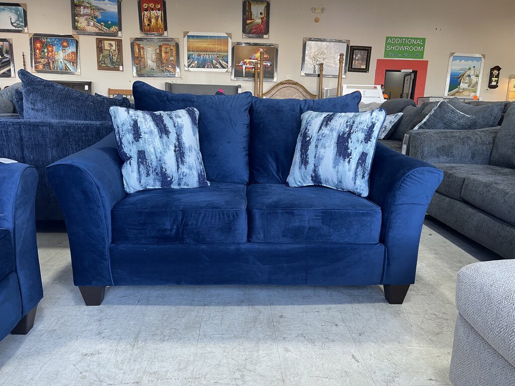 Velour Navy NEW Loveseat 68x38x39 (7702-VELN)