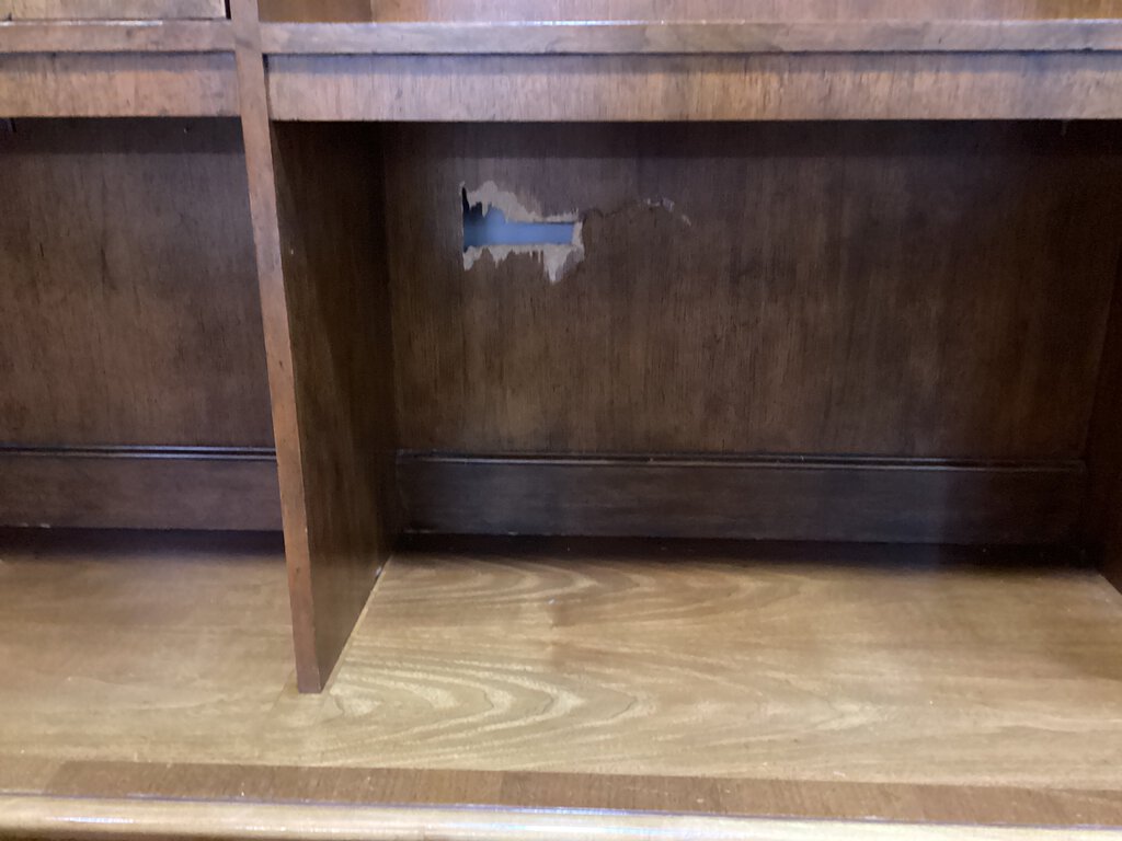 82115 - Baker Credenza w/Hutch 88x13x85