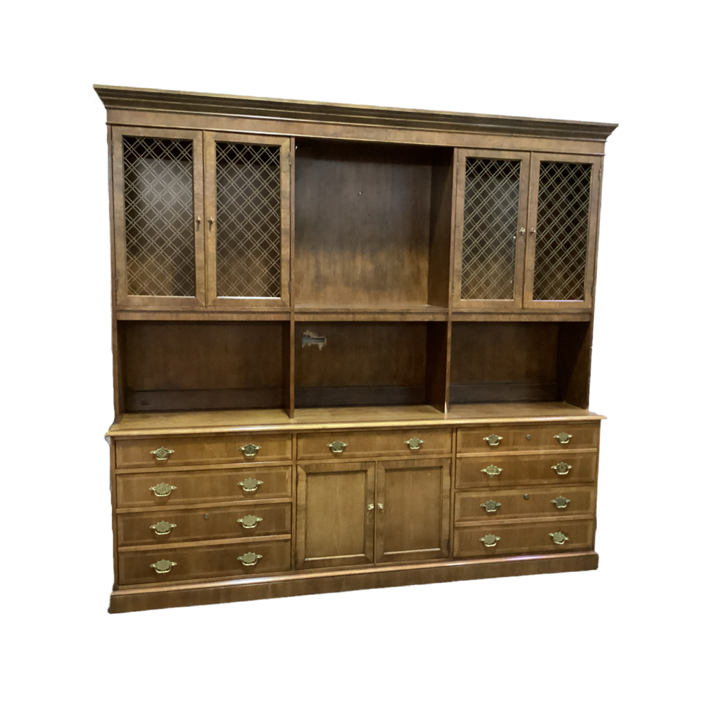 82115 - Baker Credenza w/Hutch 88x13x85