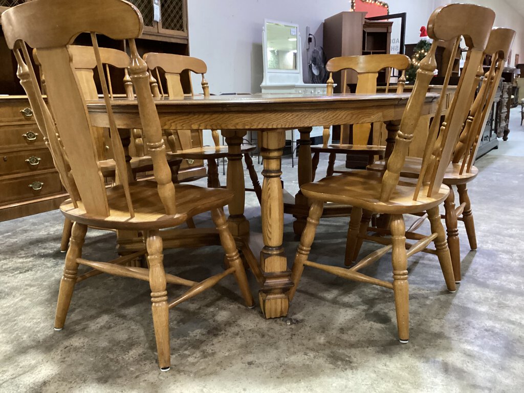 82126 - Ashley Oval 7pc Dining 54x54-72x30