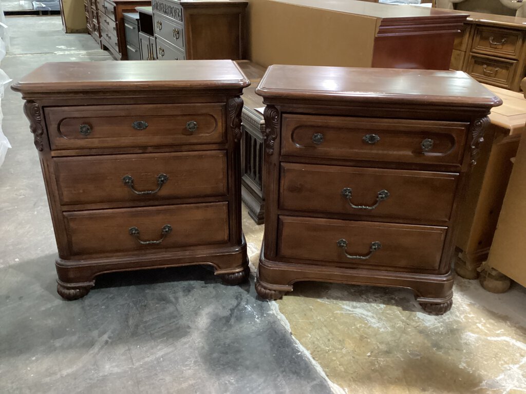 82120 Pair Of Cherry 3 Drawer Nightstands 28x16x32