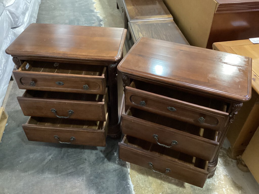 82120 Pair Of Cherry 3 Drawer Nightstands 28x16x32