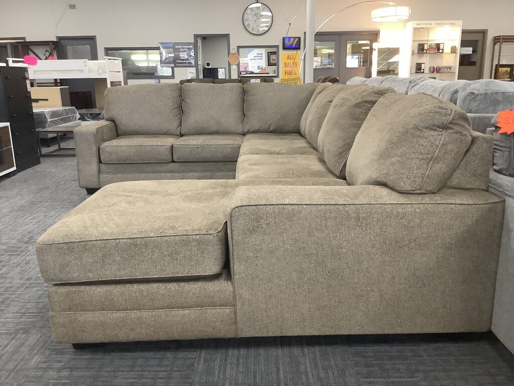 76918 - Ashley Cannonbrook 5pc Sectional 141x99x40