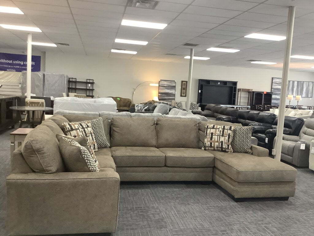 76918 - Ashley Cannonbrook 5pc Sectional 141x99x40