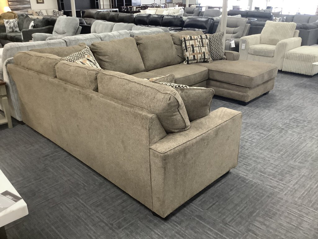 76918 - Ashley Cannonbrook 5pc Sectional 141x99x40