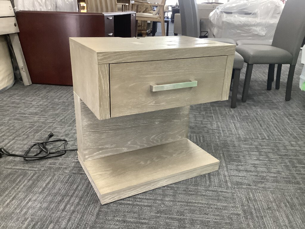 76917 - Fawnburg 1 Drawer Charging Nightstand 17x26x26