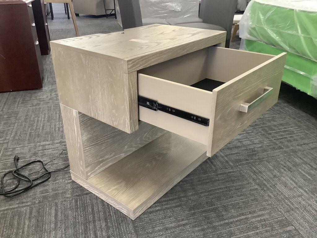 76917 - Fawnburg 1 Drawer Charging Nightstand 17x26x26