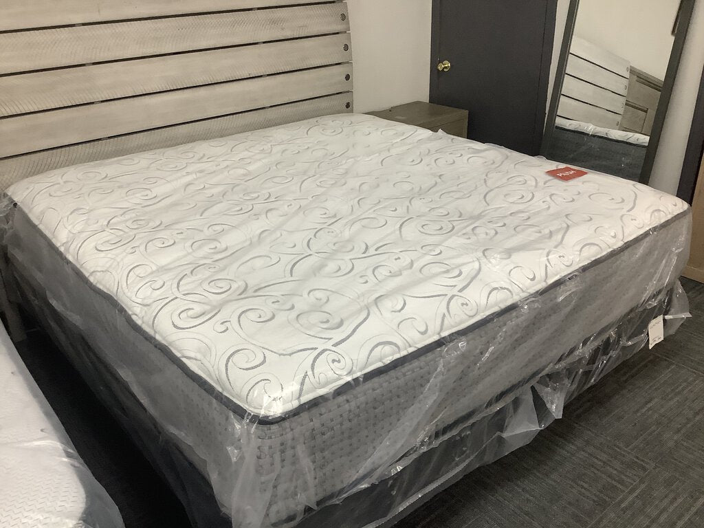 76923 - Ashley MT Rogers Plush King Mattress