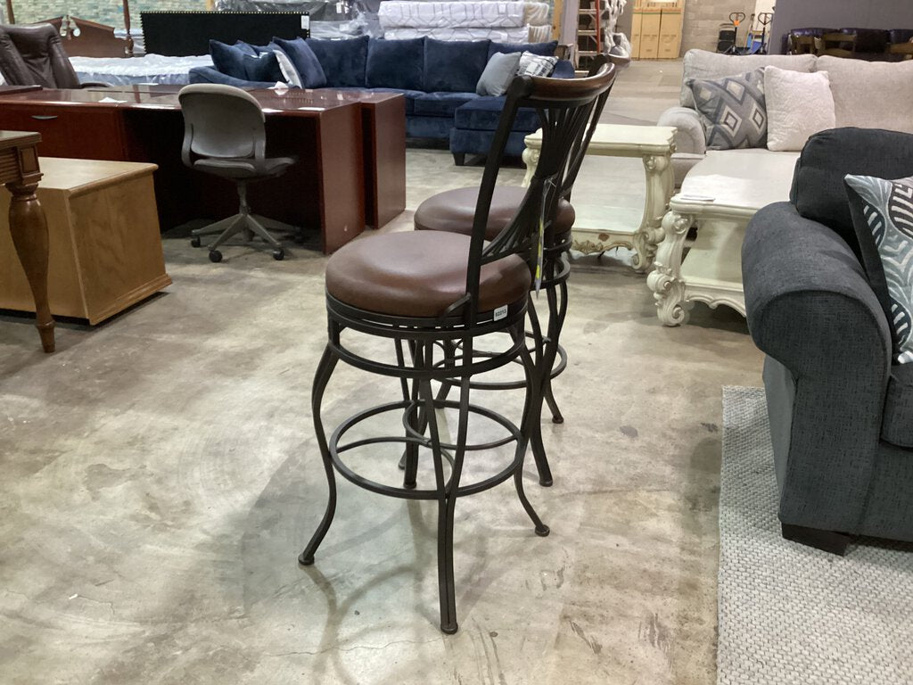 82213 - Pair of Swivel Barstools 18x29-44